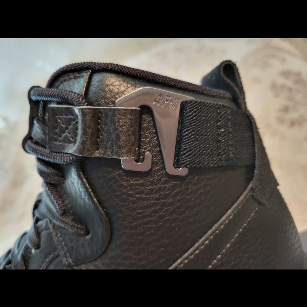 Nike Air Force 1 High Utility 2.0  Women's Boot. Black, Size 8.5W. *NEW IN BOX* - Picture 10 of 16